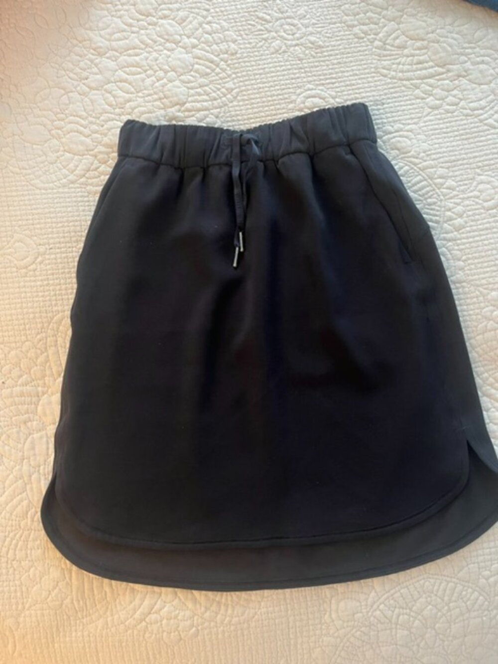 Lululemon Skirt Size 4